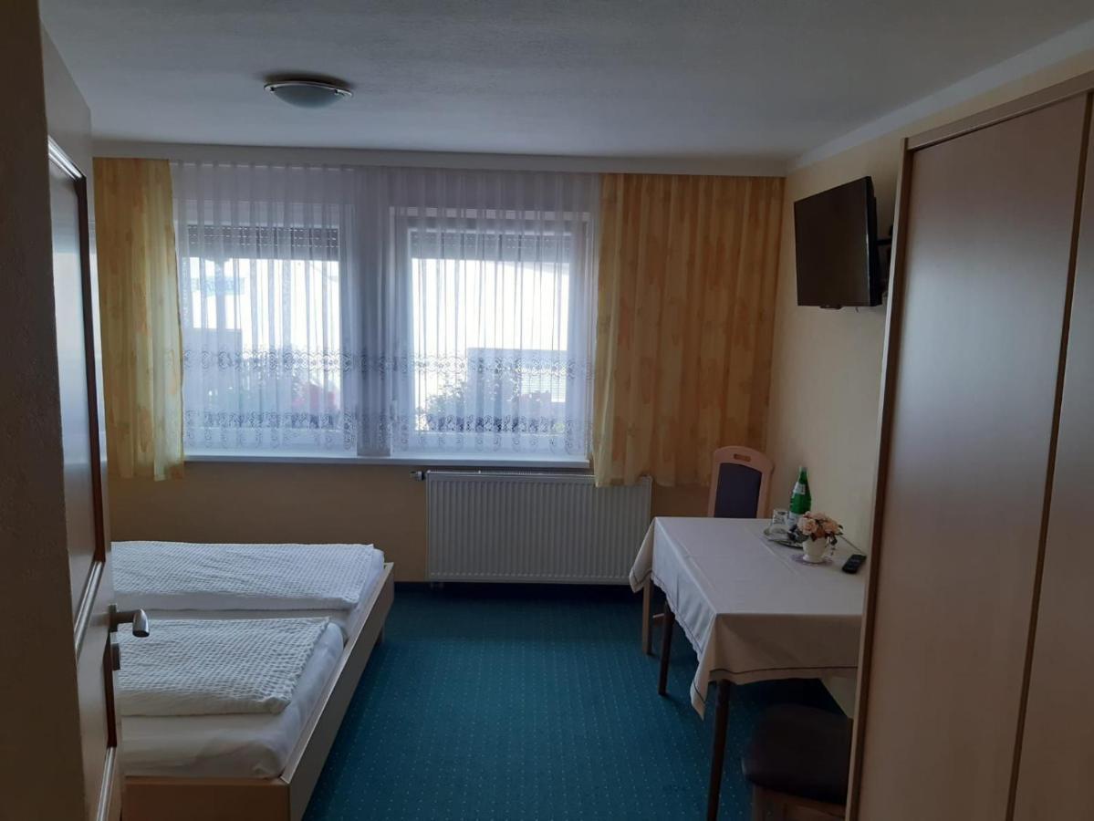 Gasthaus Und Pension Zum Biber Steckby エクステリア 写真